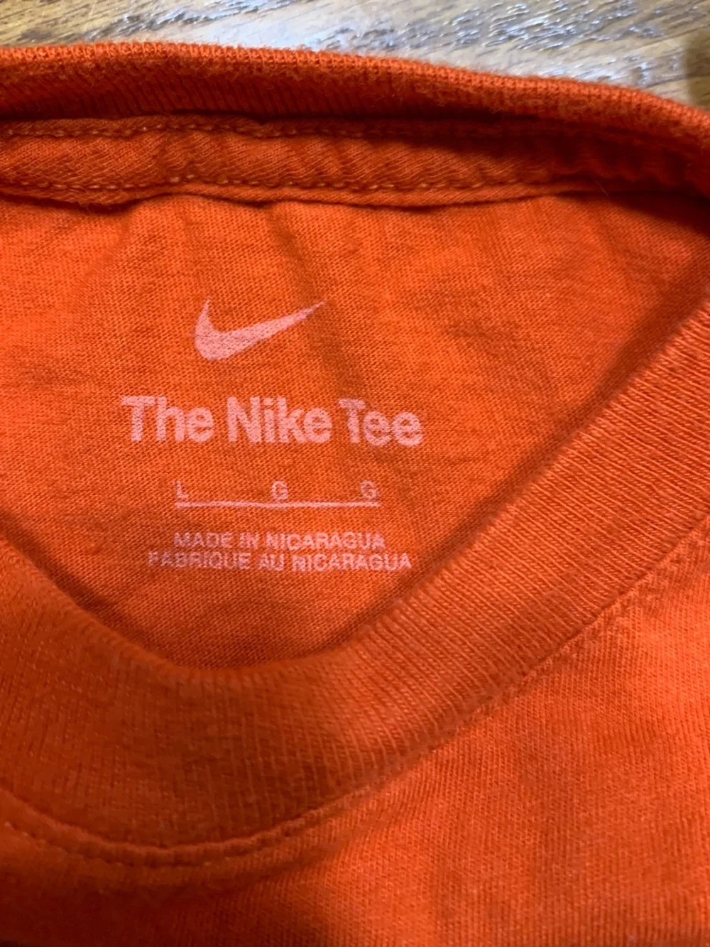 Nike Chicago Bears T-shirt in size L.
